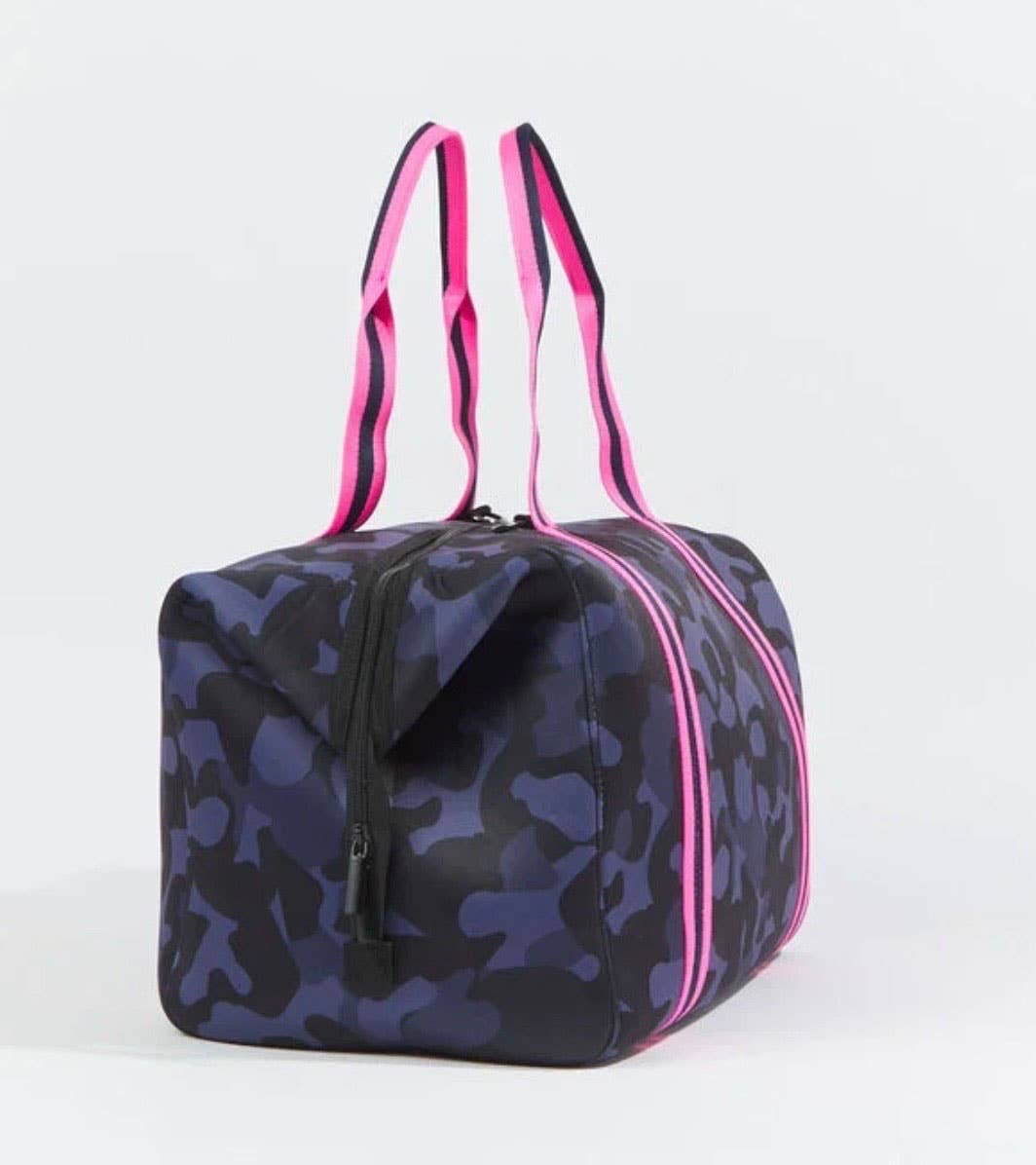 The Cassie Neoprene Weekender Navy Camo W/pink Straps