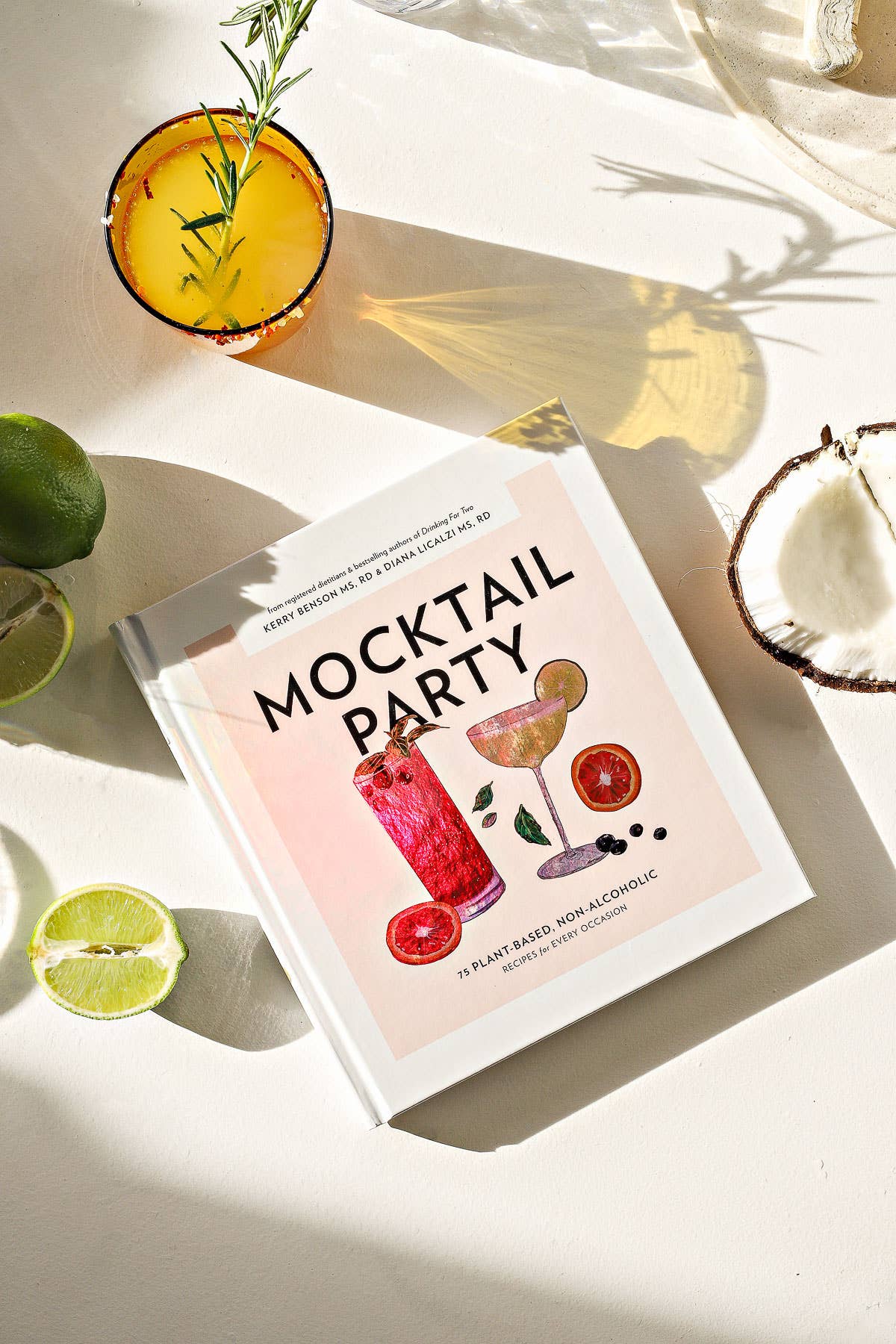 Mocktail Party:75 Non-Alcoholic Mocktail Recipes